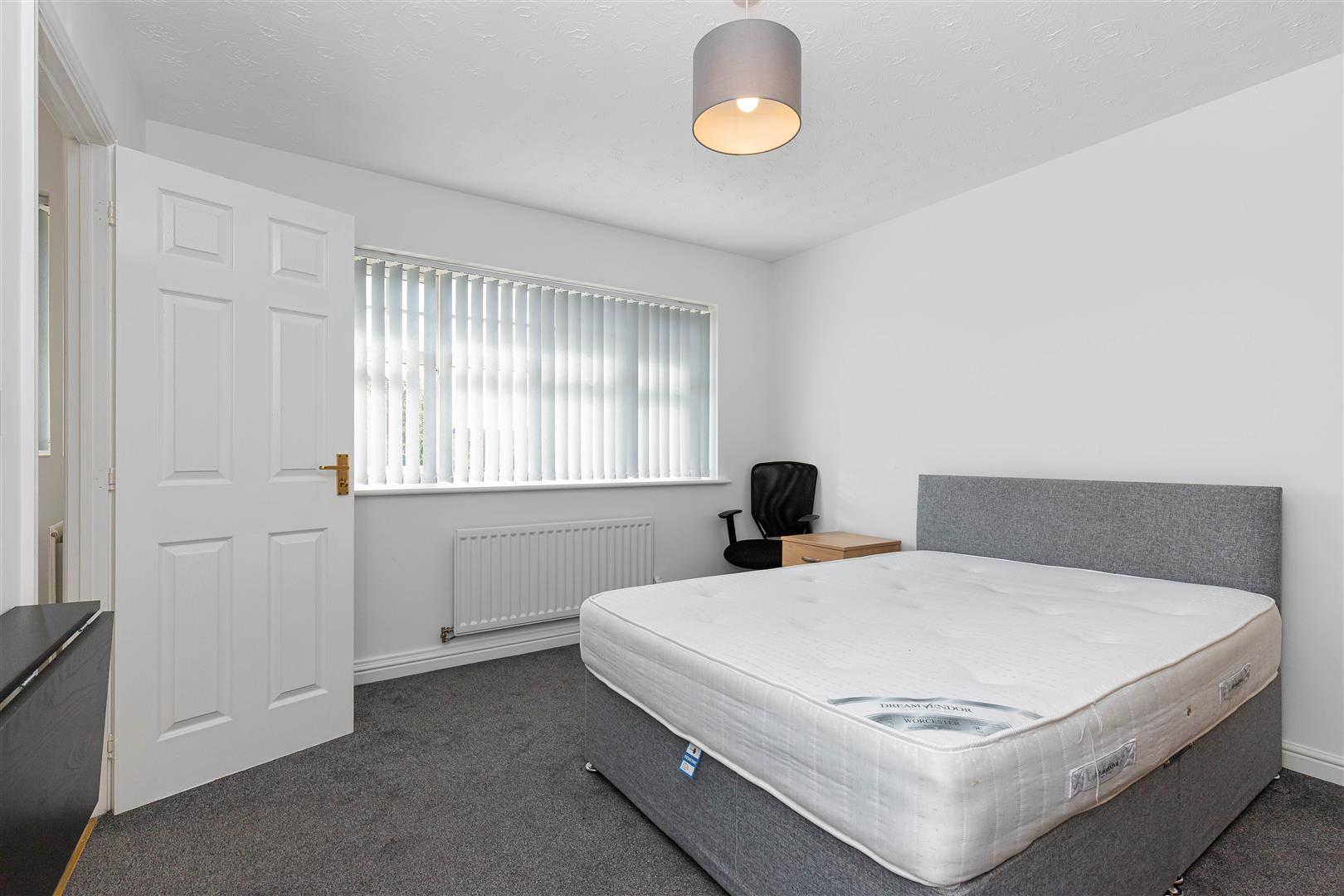 Lakeside Close, Etruria, Stoke-On-Trent
